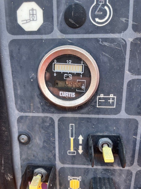 Sold - Articulated Boom Lift - View 2